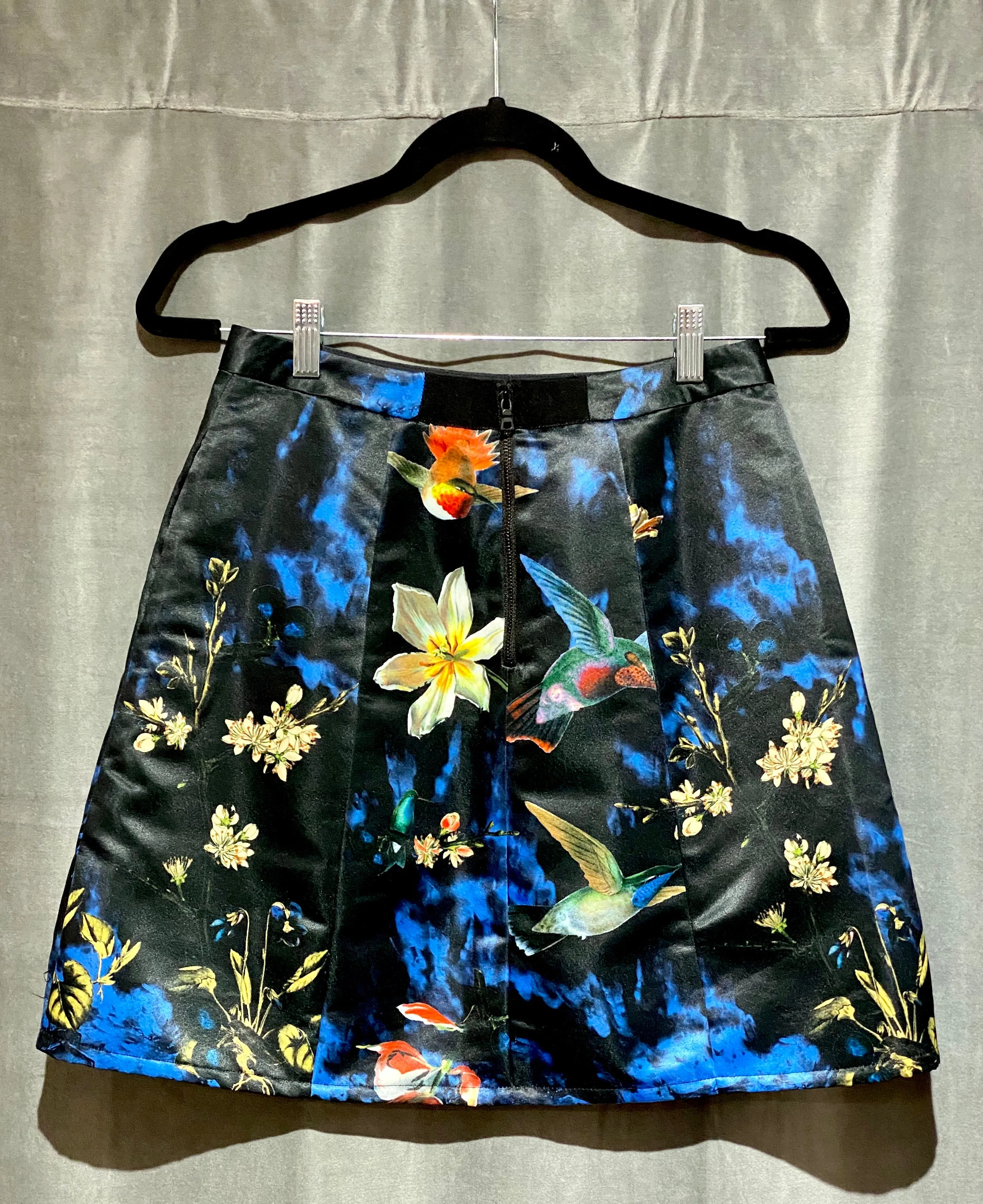 Alice & Olivia Mini Skirt Printed with Birds