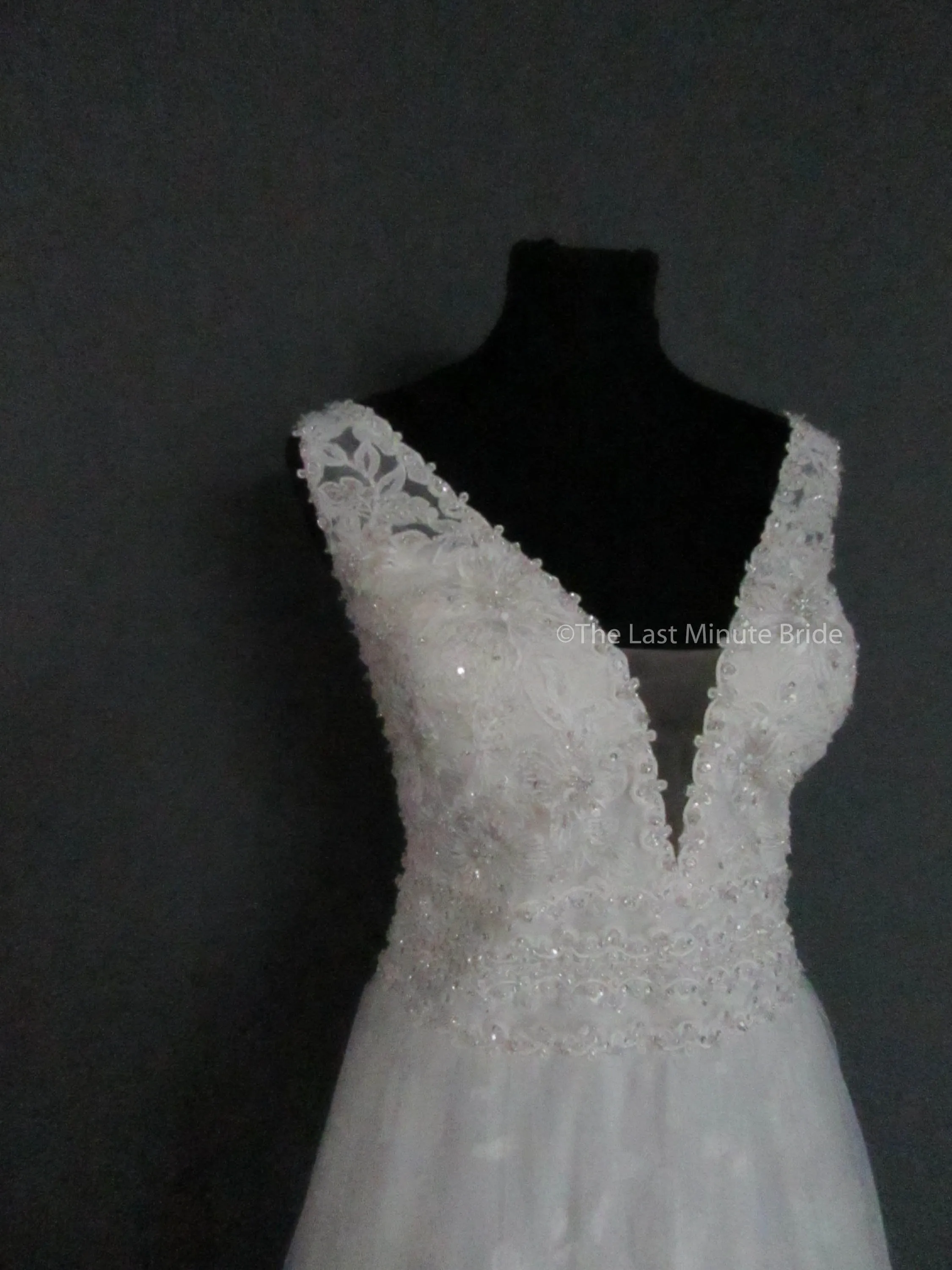 Allure Bridals 9561