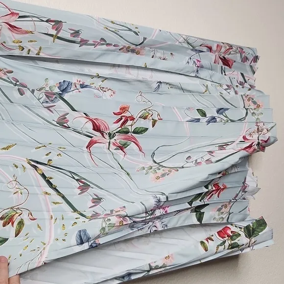BEBE long floral pleated skirt, size 10