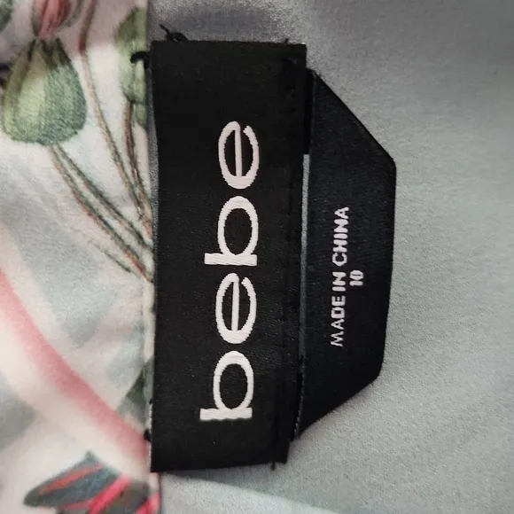 BEBE long floral pleated skirt, size 10