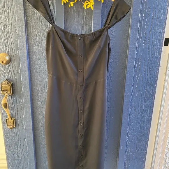 Black Cap Sleeve Reformation Dress 🌿🌟C5