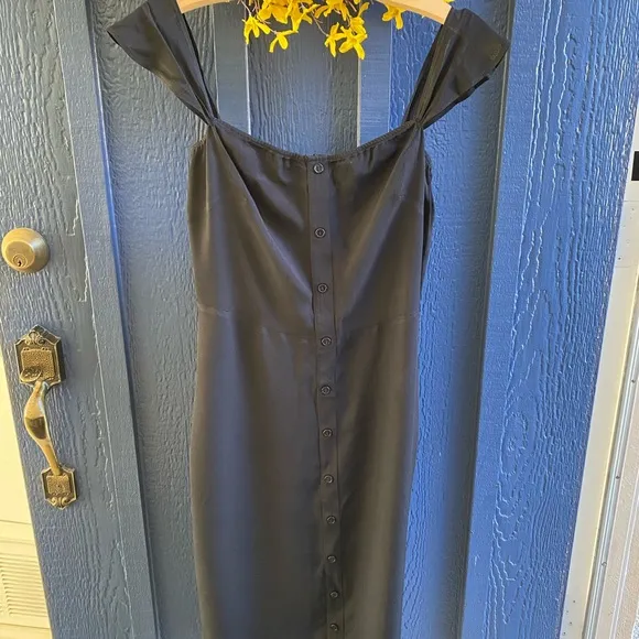 Black Cap Sleeve Reformation Dress 🌿🌟C5