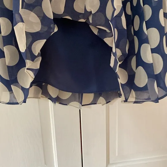 Boden Navy and Cream Pleated Knee Length Skirt Polka Dot Printed Pleats Size 8 R
