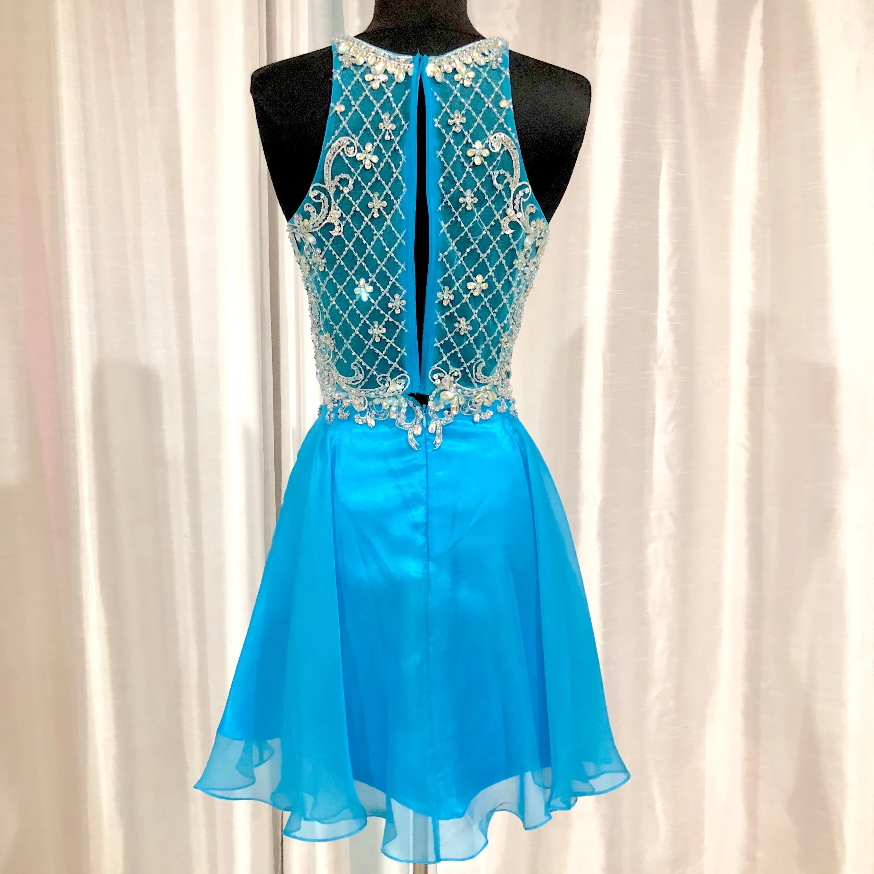 BOUTIQUE Short Blue Halter Top Two Piece Gown Size 5