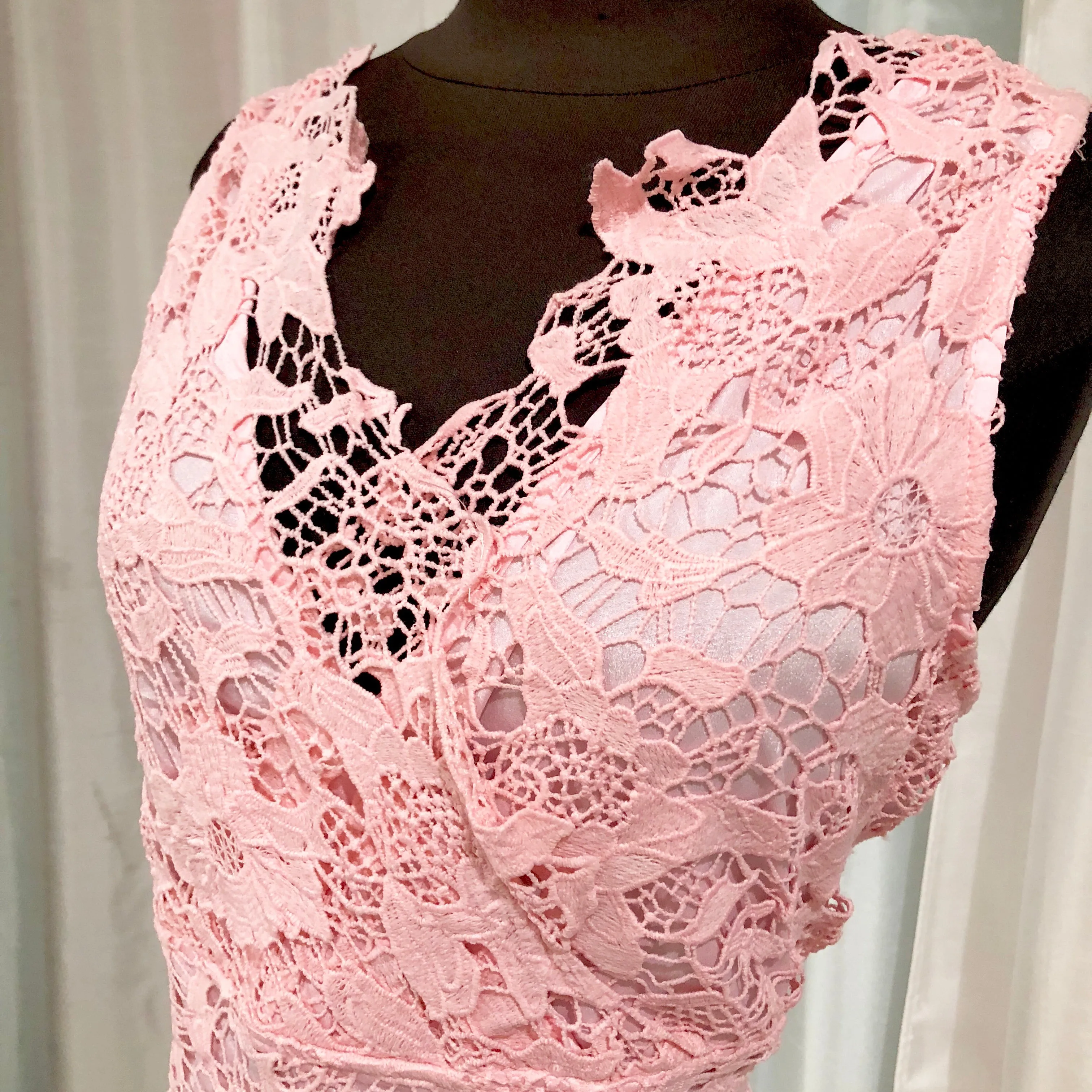 BOUTIQUE Short Pink Lace Dress Size XL