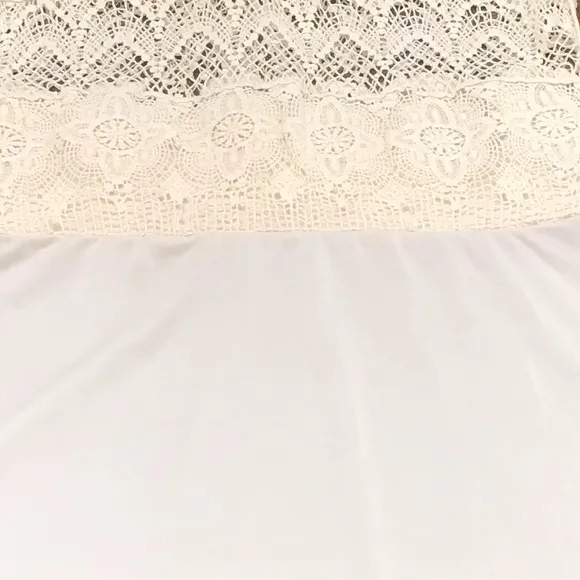 COPY - Solitaire By Ravi Khosla Beige Netted Mini Skirt with Lining Size L