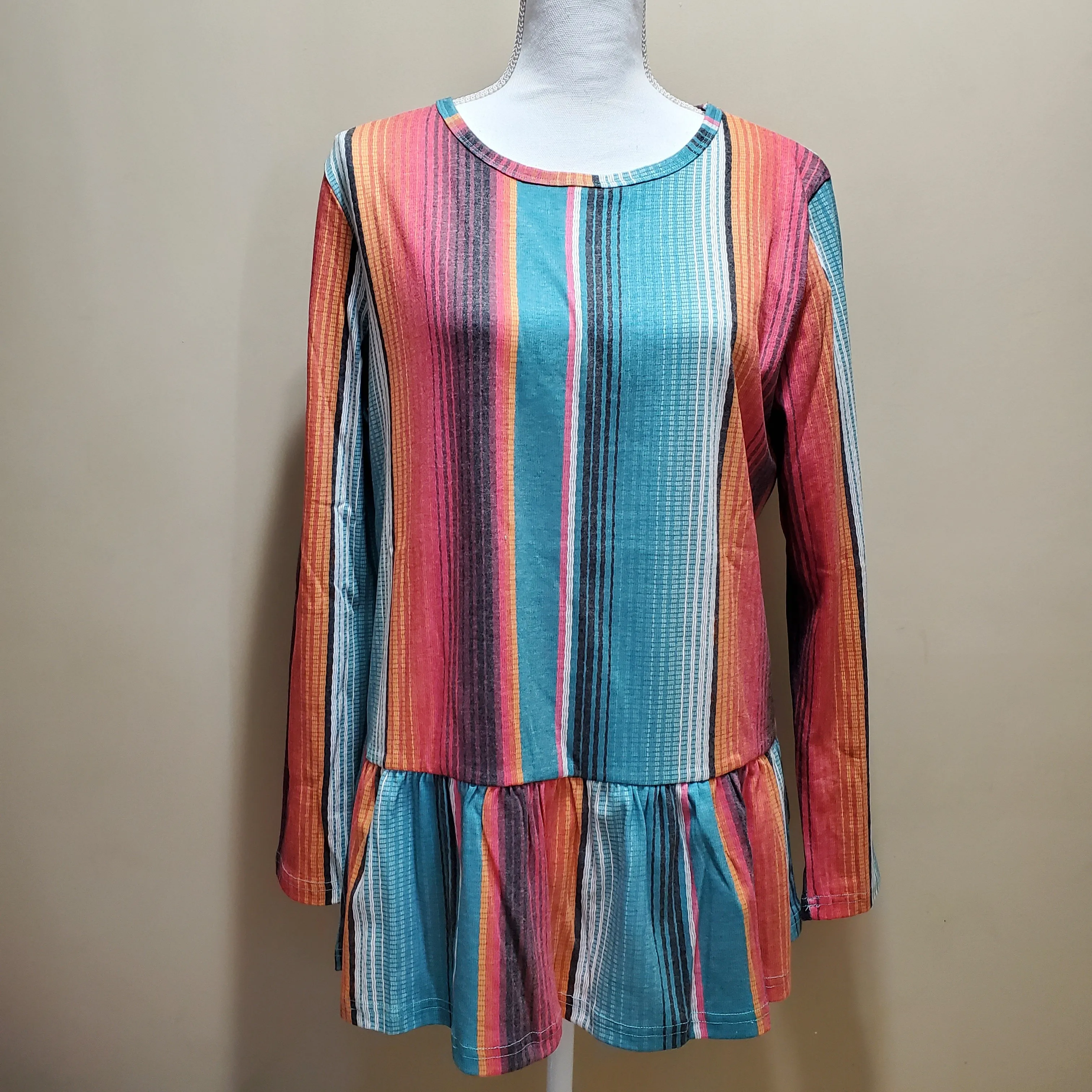 Des Moines Ruffle Top ** Serape