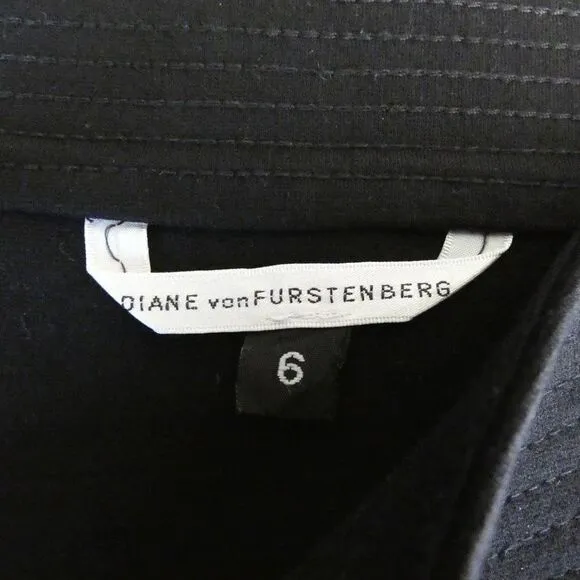 Diane Von Furstenberg- Mini Skirt - Black - Size 6-Pockets- Stitching and Bandin