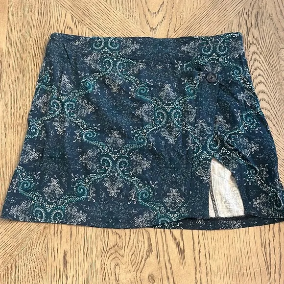 Free people Take it Easy Skirt Size 8