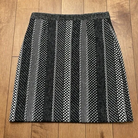 Judith &amp; Charles woven knit black white metallic mini skirt size 4 zipper