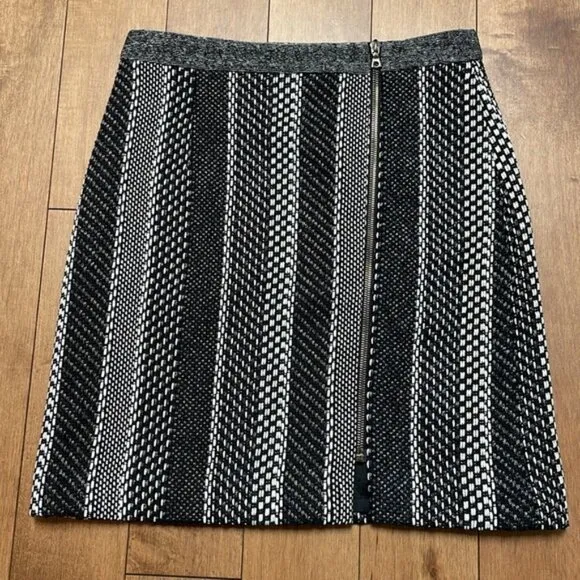 Judith &amp; Charles woven knit black white metallic mini skirt size 4 zipper