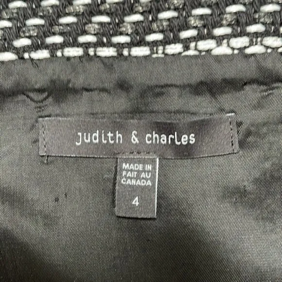 Judith &amp; Charles woven knit black white metallic mini skirt size 4 zipper