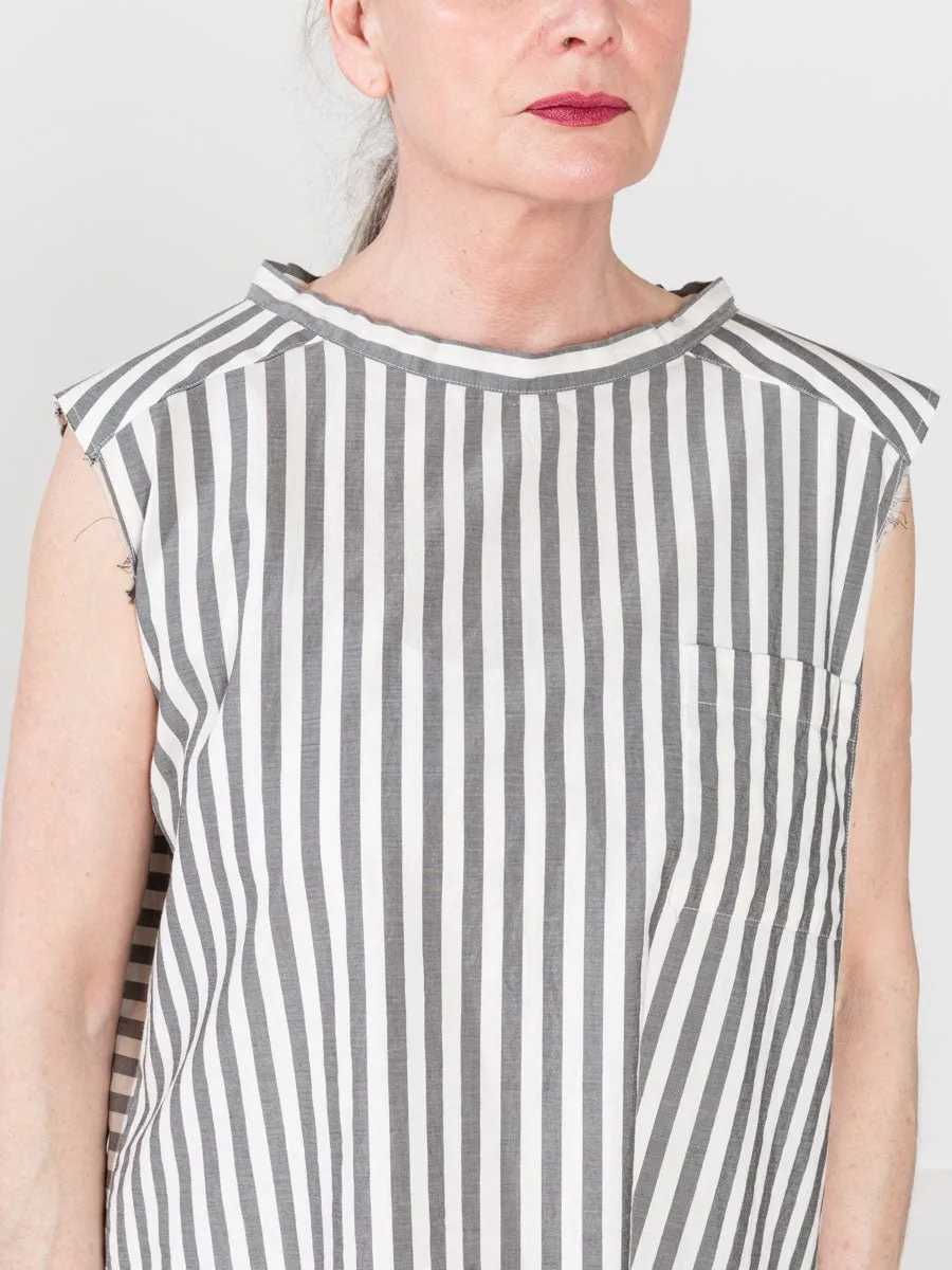 kola ruffle top