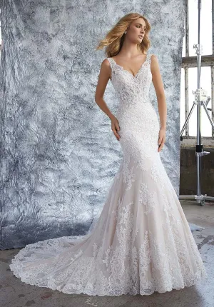 Marvelous Mermaid Lace Wedding Dresses with V-Neck 2018 Bridal Gowns