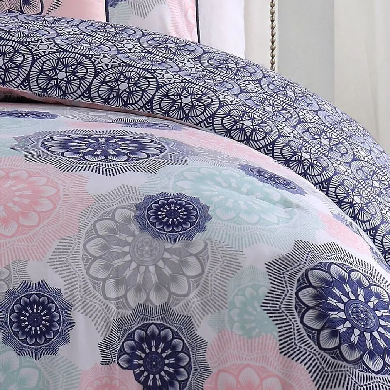New bed in a bag! Wayfair Lorna 5-Piece Navy/Blush Twin Reversible Comforter Set! Retails $140 