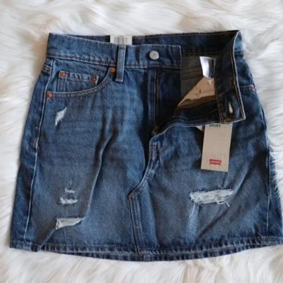 NEW Levis Deconstructed Dark Wash Jeans Skirt Size 25 High Rise Denim
