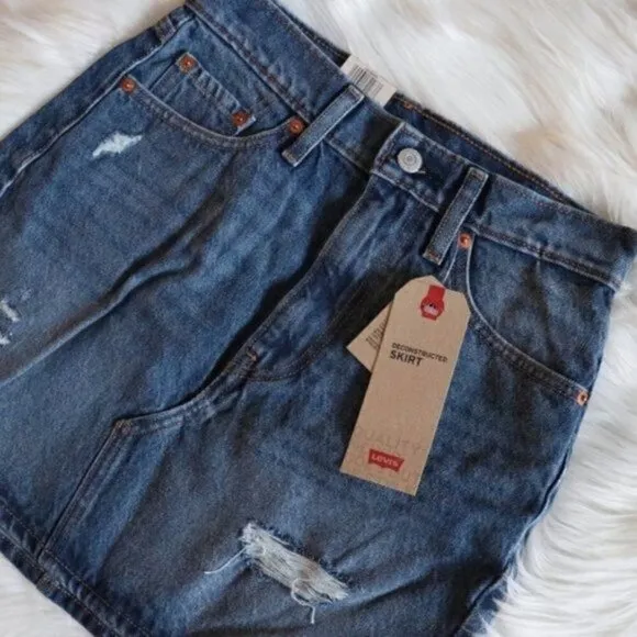 NEW Levis Deconstructed Dark Wash Jeans Skirt Size 25 High Rise Denim