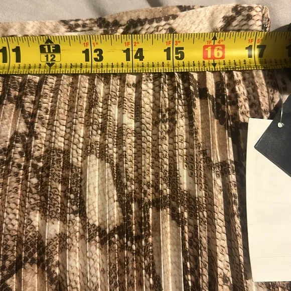 NWT Lauren Ralph LaurenSnakeskin Print Pleated Skirt size 12