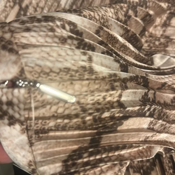 NWT Lauren Ralph LaurenSnakeskin Print Pleated Skirt size 12