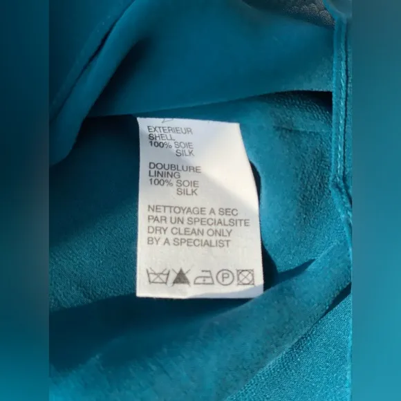 NWT Vanessa Bruno Silk mini skirt in size 4