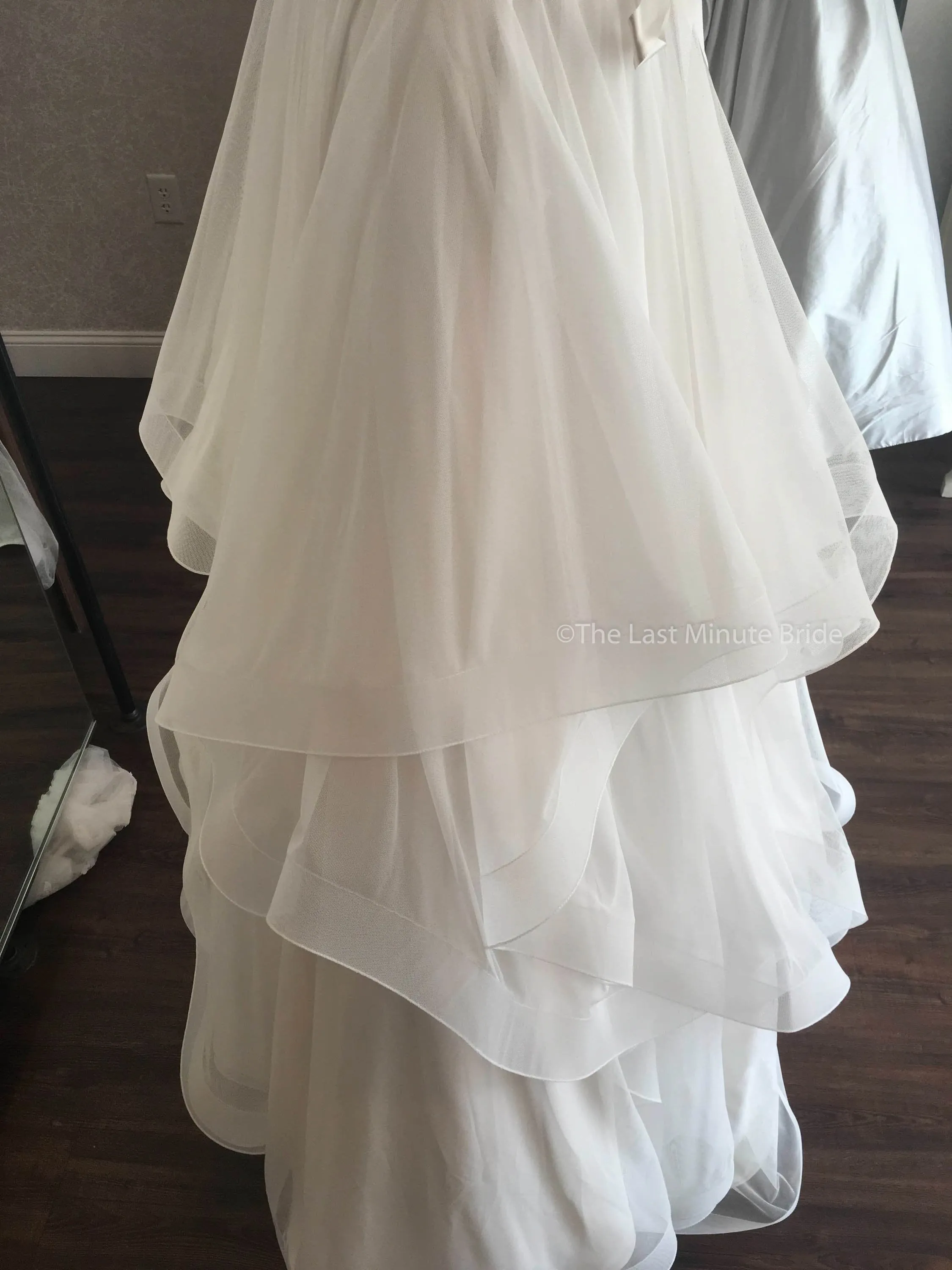 Paloma Blanca 4798