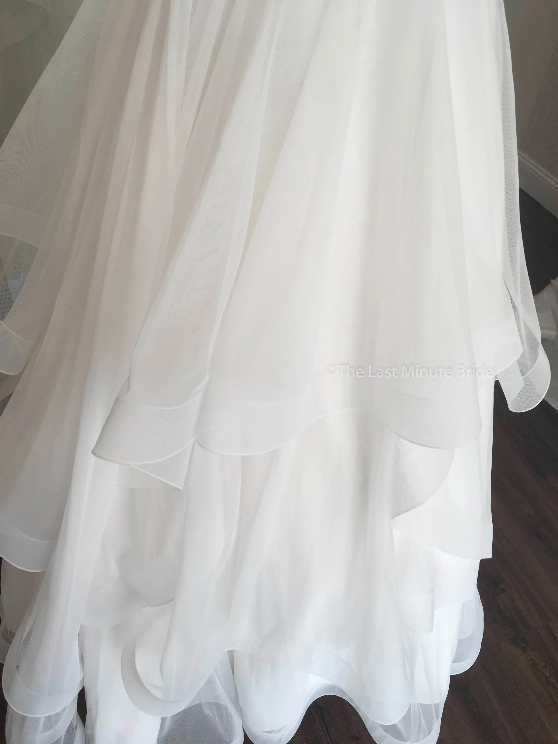 Paloma Blanca 4798