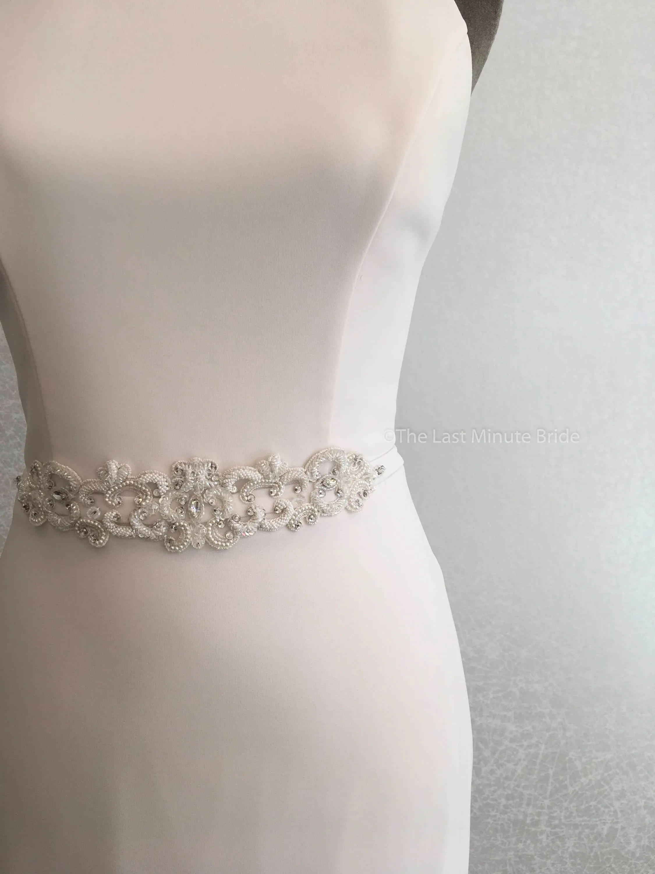 Paloma Blanca 4841