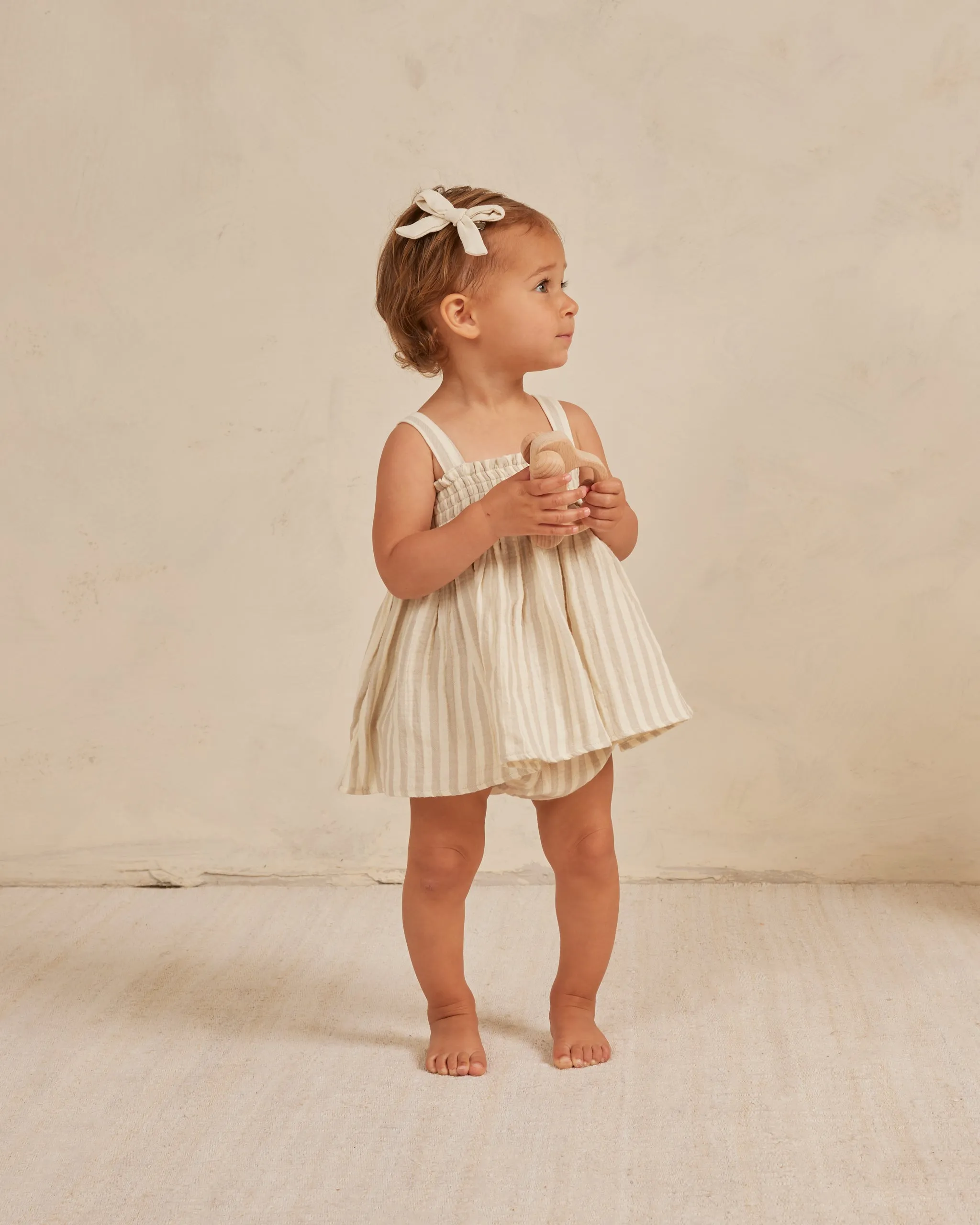 Quincy Mae Mae Smocked Top   Bloomer Set - Ash Stripe