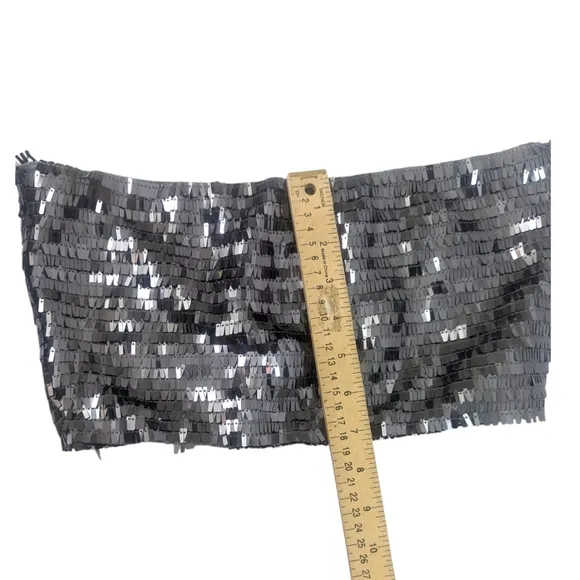Revolve Superdown Lila Fringe Sequin Set Mini Skirt Crop Top Womens Small Silver