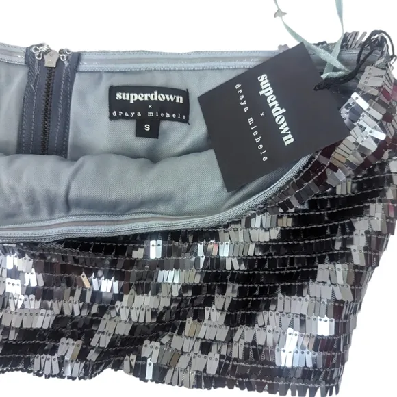 Revolve Superdown Lila Fringe Sequin Set Mini Skirt Crop Top Womens Small Silver