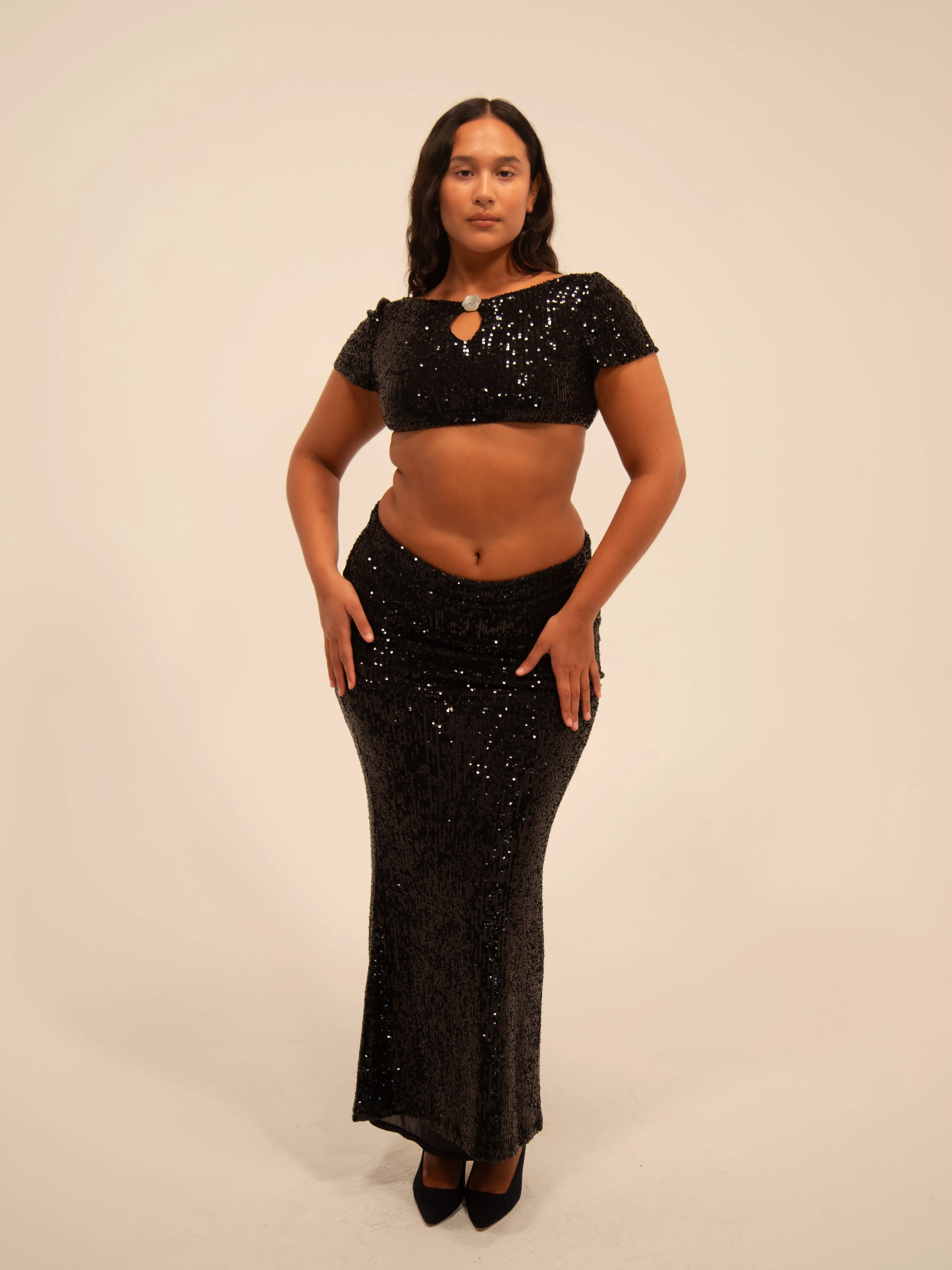 SEQUIN FLOWER TOP