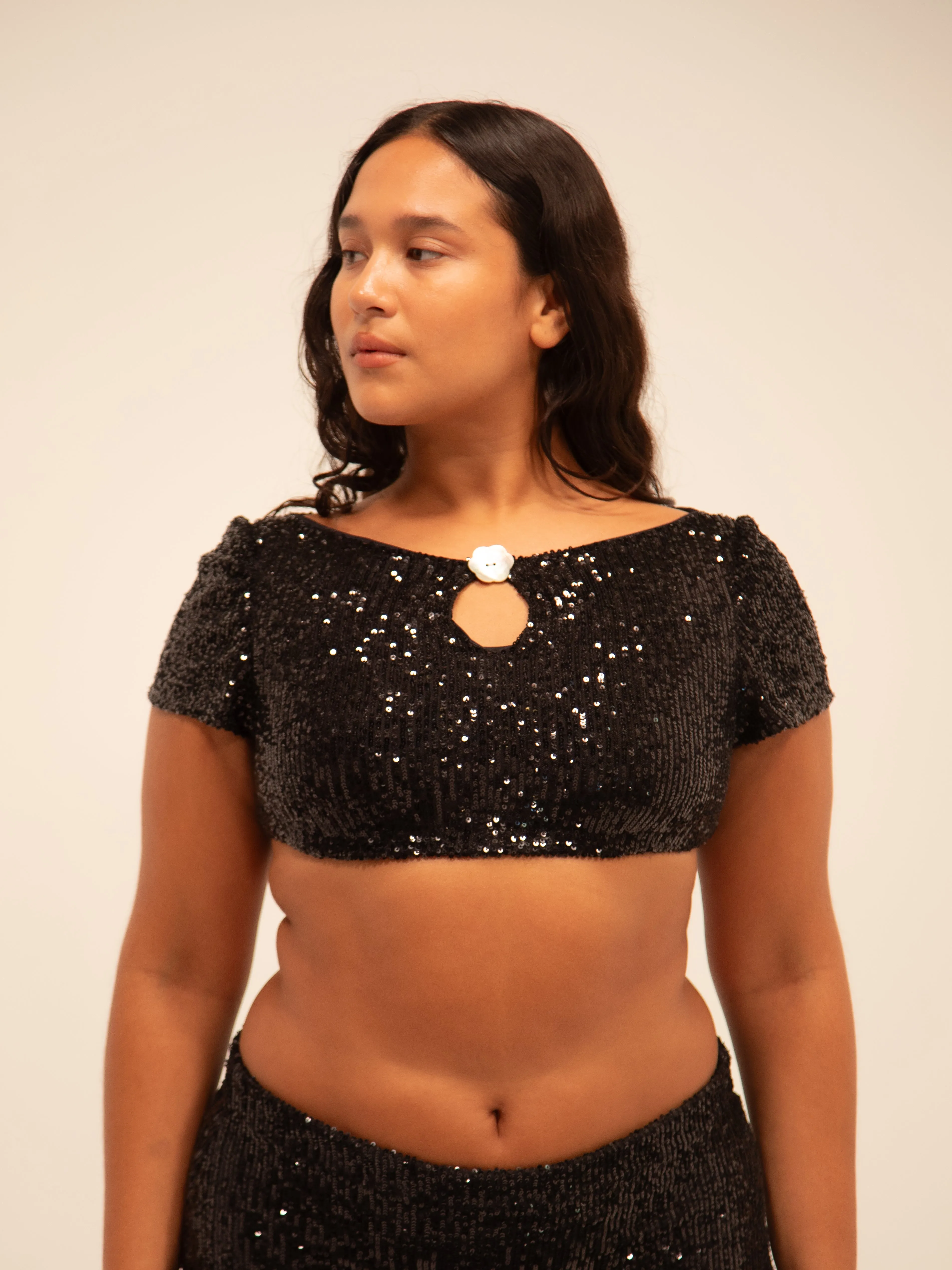 SEQUIN FLOWER TOP