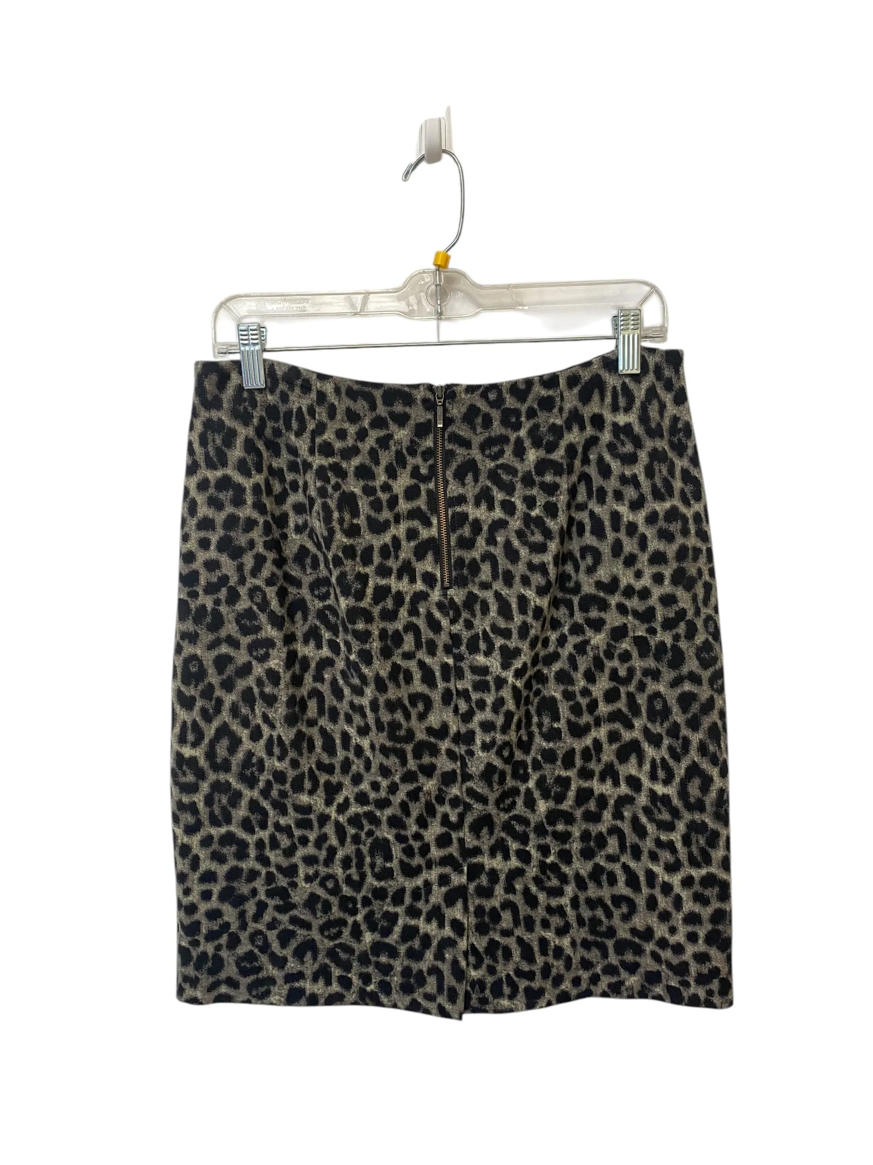 Skirt Mini & Short By Cabi In Grey, Size: 4
