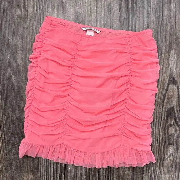 SMALL NWT Victoria's Secret Ruched Mini Skirt In Pink Cocktail