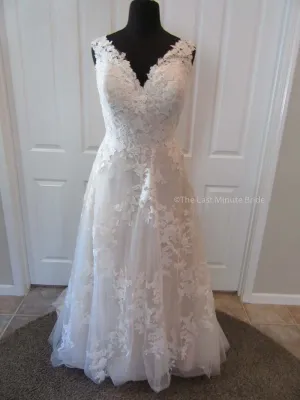Stella York Style 6649
