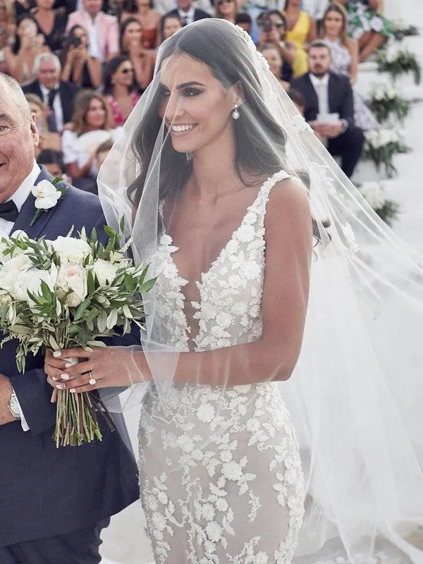Straps Mermaid Wedding Dresses Lace Appliqued Bridal Gowns
