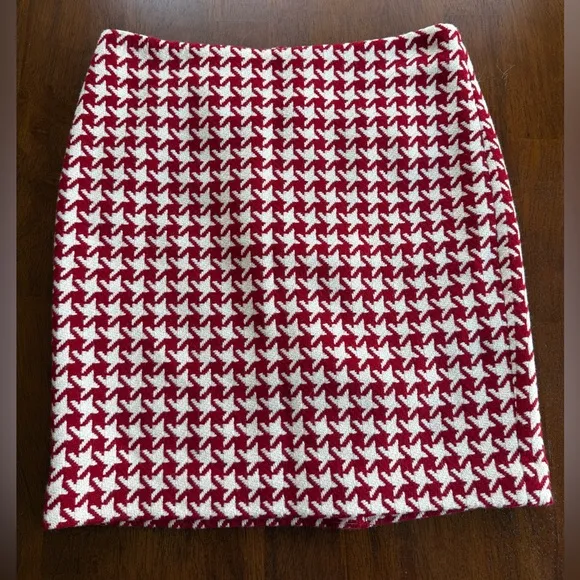 Talbots Women Petite Wool Mini Skirt Red Houndstooth Preppy Academia Size 6P NWT