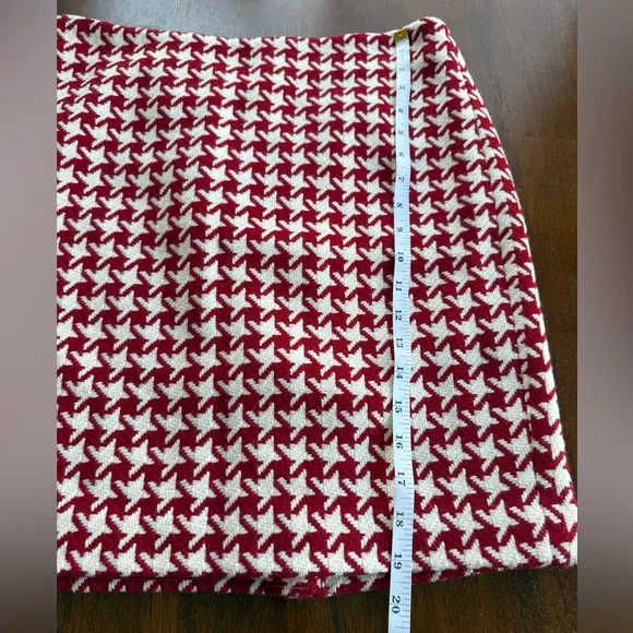 Talbots Women Petite Wool Mini Skirt Red Houndstooth Preppy Academia Size 6P NWT