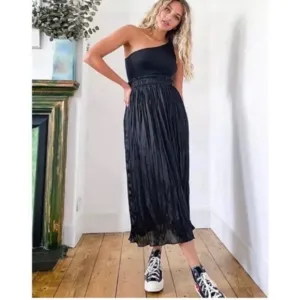 TOPSHOP NWT Black Pleated Crushed Satin Midi Skirt 14