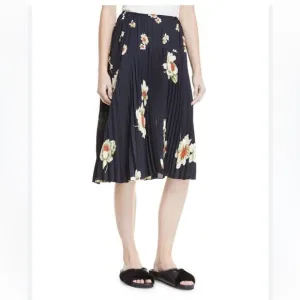 Vince Floral Pleated Silk Skirt Small