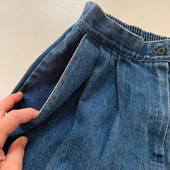 Vintage- pleated front denim skirt