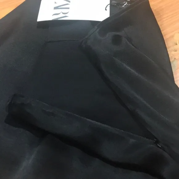 Zara satin effect Black mini skirt skort with button details Sz.XS