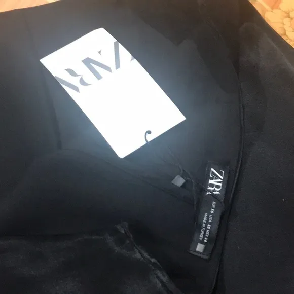 Zara satin effect Black mini skirt skort with button details Sz.XS
